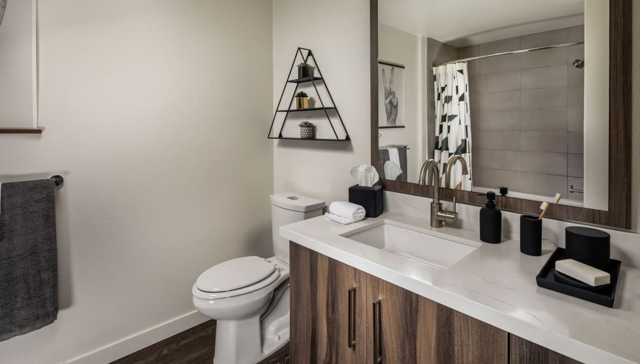 Onyx Apartments